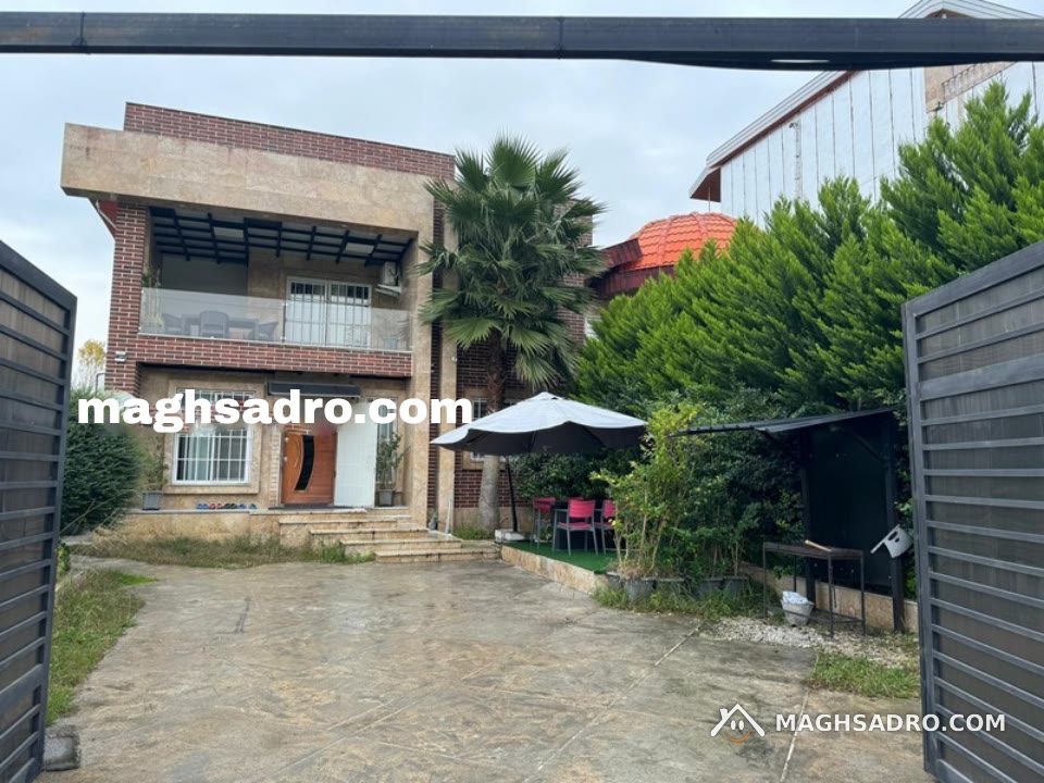 عکس ویلا با استخر سر پوشیده نوشهر